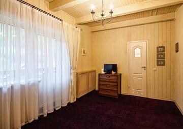 Фото номера Двухместный номер Делюкс с 1 кроватью Отель Olga Deluxe г. Татаров 8