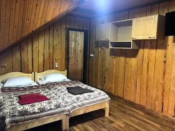 Фото номера Стандартный трехместный номер Мотели Fayniy Motel г. Татаров 11