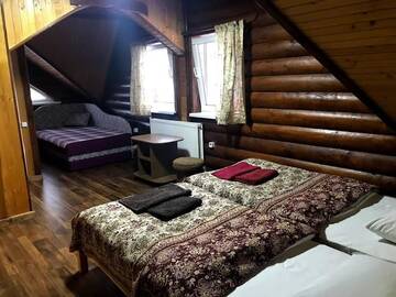 Фото номера Стандартный трехместный номер Мотели Fayniy Motel г. Татаров 10