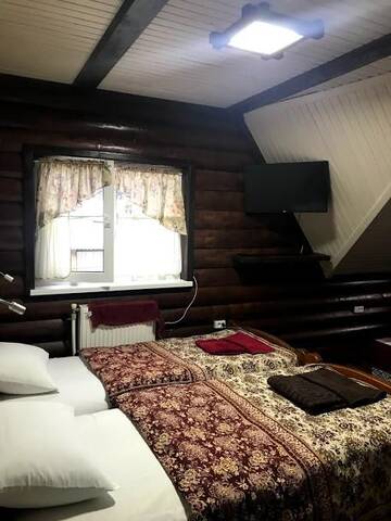 Фото номера Стандартный трехместный номер Мотели Fayniy Motel г. Татаров 6
