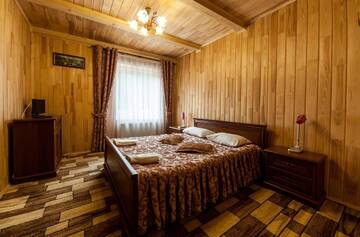 Фото номера Апартаменты с видом на горы Отель Olga Hotel SPA г. Татаров 4