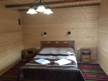 Фото номера Улучшенный четырехместный номер Гостевой дом Guesthouse Kolo Druziv г. Татаров 5