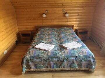 Фото номера Четырехместный номер с террасой Гостевой дом Guesthouse Kolo Druziv г. Татаров 11