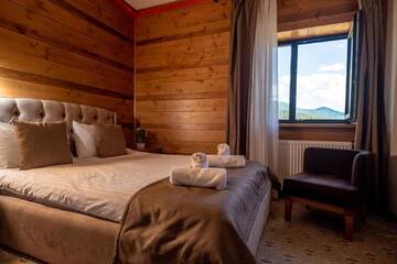 Фото номера Стандартный двухместный номер с 1 кроватью Мини-отель Chalet Residence г. Татаров 2