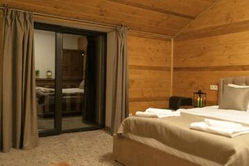 Фото номера Стандартный номер &quot;Комфорт&quot; Мини-отель Chalet Residence г. Татаров 7