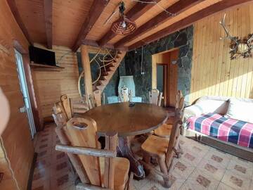 Фото номера Апартаменты с балконом Апартаменты Cottage Zhelikhovskykh г. Татаров 11