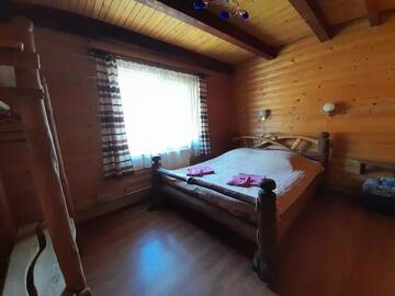 Фото номера Апартаменты с балконом Апартаменты Cottage Zhelikhovskykh г. Татаров 12